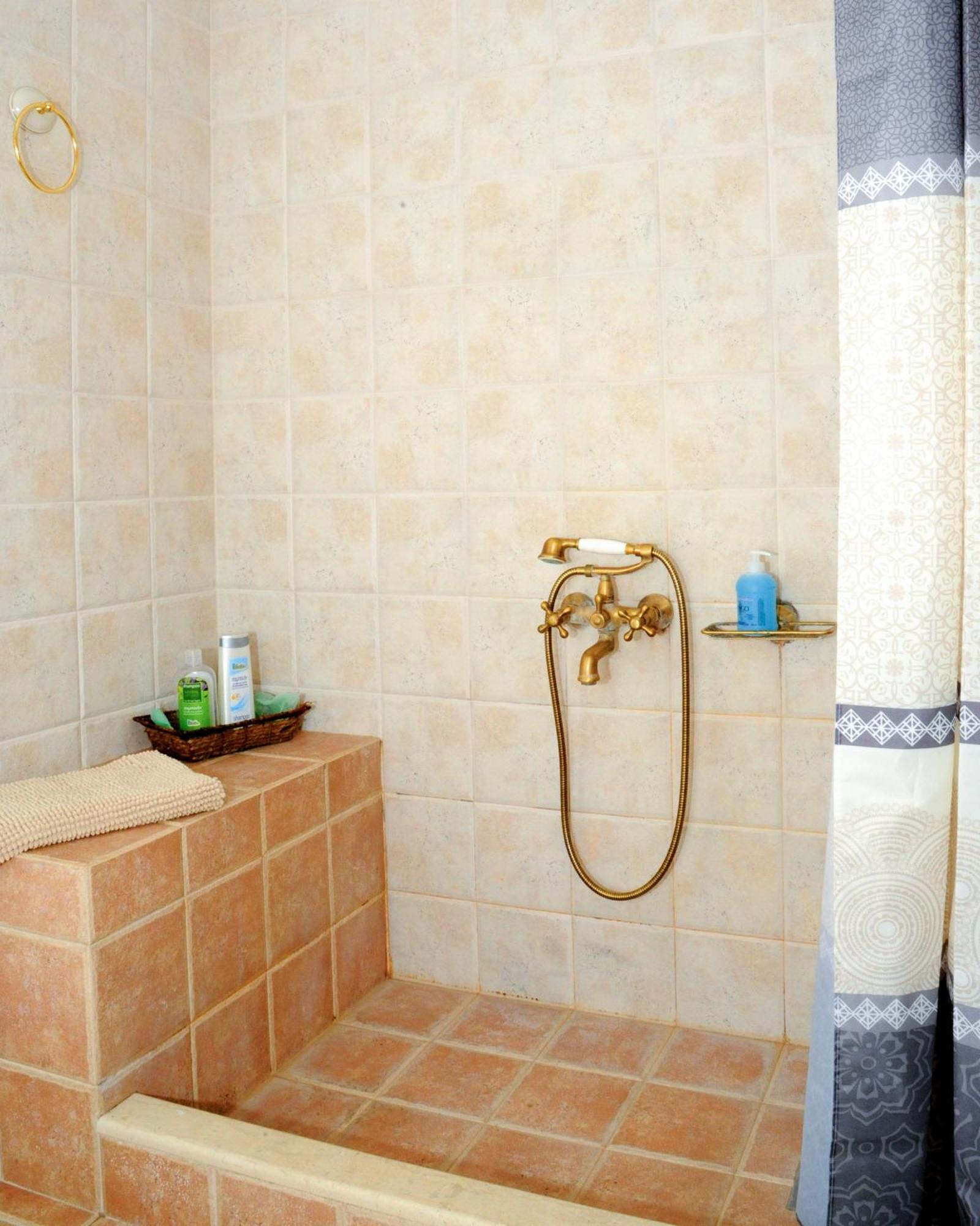 Elegant Stone Mansion In Historic Mystras Apartment Bagian luar foto